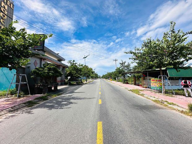 Bán 11.5m đất đất mặt tiền nguyễn du - tân phước - lagi giá 6815993