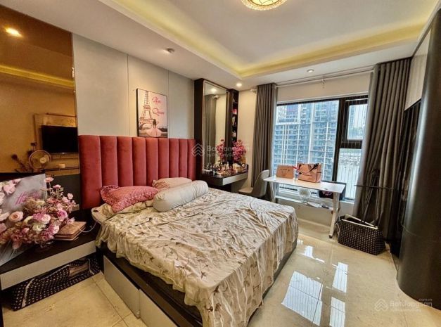 Bán căn góc 3 ngủ chung cư việt đức complex 6816060