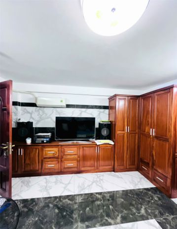 Cần bán gấp căn hộ dịch vụ mặt tiền tạ quang bửu, dòng tiền 6816599