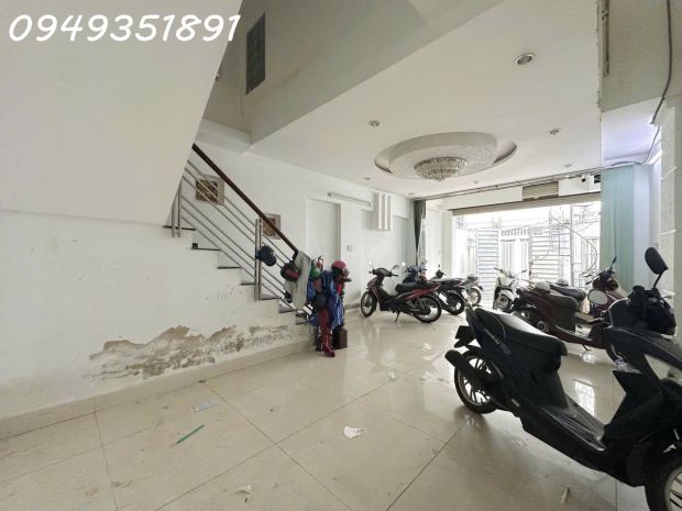 Nhà chdv - 12 phòng - 2 mặt thoáng - hẻm ô tô nơ trang 6816971