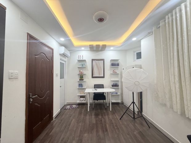 Biệt thự 5 tầng khu vip phan xích long, 4.1x8m - chủ 6817278