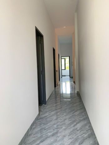 Nhà mới thơm mùi sơn tái định cư đất lành tuyến đường mát 6817566
