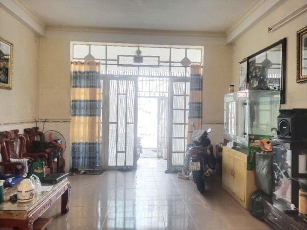 Giảm sốc 400tr! nhà vuông shr 3 tầng hxh né 100m2  lê đức 6817810