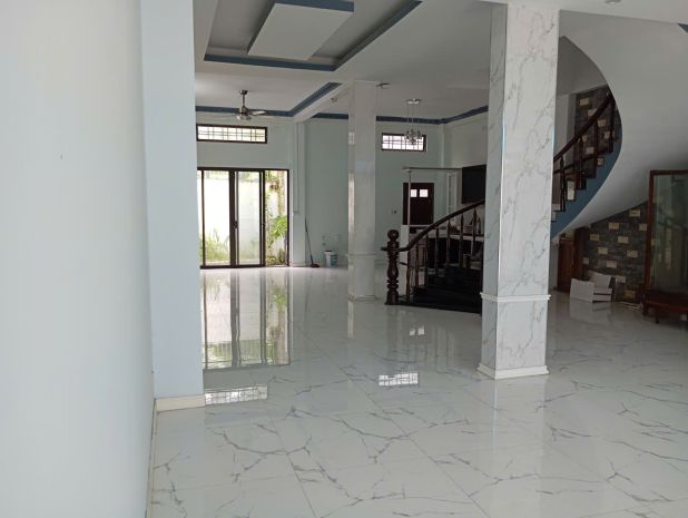 Bán nhà mặt tiền kdc conic  98m²  4 tầng  6pn  giá 6817945