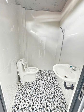 Bán nhà 2 tầng p.biên hòa,shr đường 2 xe hơi thông,căn 6818251