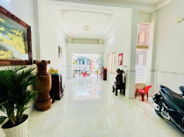Bán nhà mặt tiền luỹ bán bích   35m²  4 tầng  6pn  có 6818417