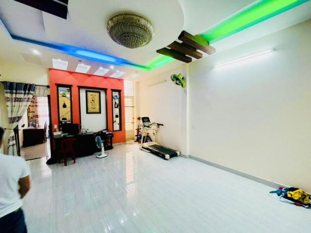 Bán nhà mặt tiền luỹ bán bích   35m²  4 tầng  6pn  có 6818418