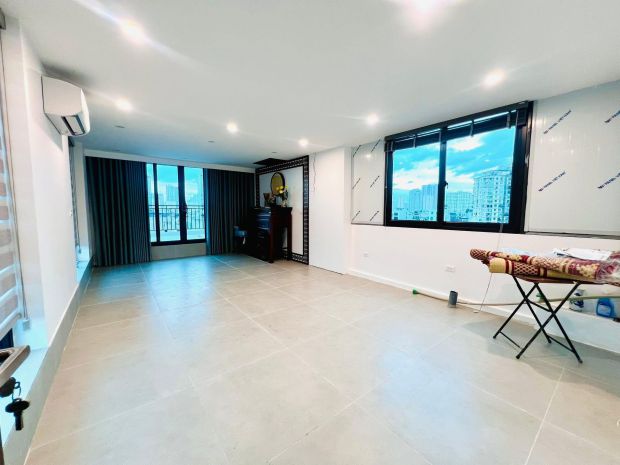 Ban toa building phô vu pham ham nguyên khang 6818566
