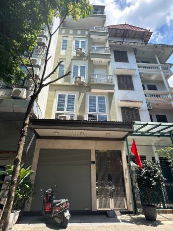 Ôtô tranh pham tuân tai hoang quôc viêt 6818806