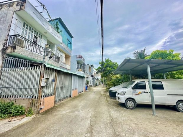 Chỉ 3,8ty đát ở long trường q9 sổ hồng riêng, ngay trung 6820672