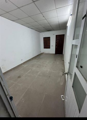 Cho thuê nhà ngõ ô tô 192 phố lê trọng tấn, 70m2 x 2 tầng, 6820768