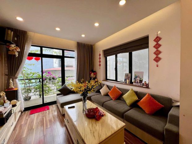 Bán nhà ngọc thụy 60m mt6m 5 tầng dân xây  lô góc ô tô 12 tỷ 6821860