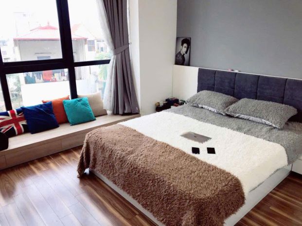 Bán nhà ngọc thụy 60m mt6m 5 tầng dân xây  lô góc ô tô 12 tỷ 6821863