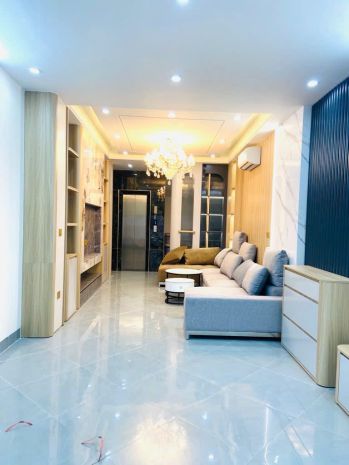 Bán nhà mới đẹp - 42m2  đội cấn, ba đình  thang máy  nội 6822008
