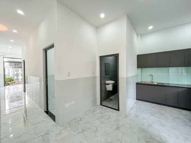20. nhà 5 triệu 2 phòng nguyễn văn linh được sử miếng đất 6822323