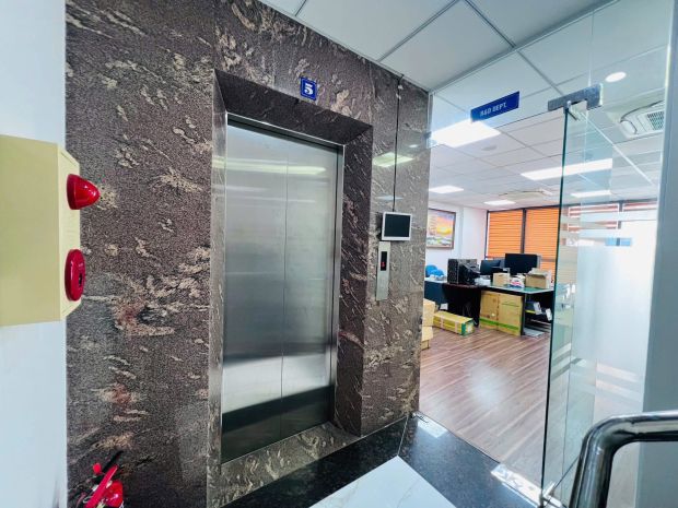 Bán tòa nhà phố dịch vọng hậu, gần quận ủy cầu giấy dt100m2 6823100