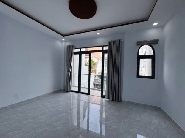 Hẻm xe hơi 1  đường bưng ông thoàn , p phước long b , 6823231