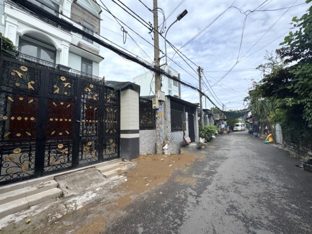 Mặt tiền hiếm linh xuân thủ đức 68m²  giá rẻ 4,6 tỷ gần 6823344