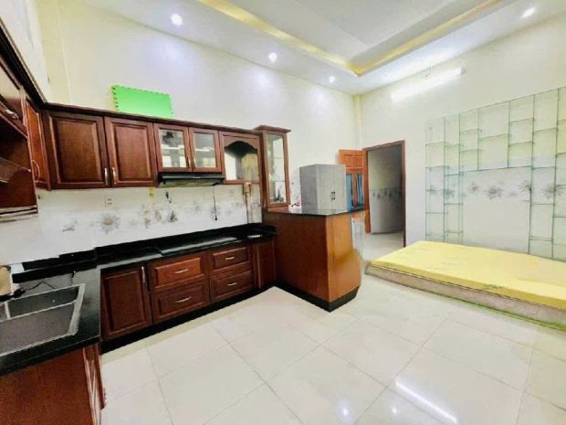 Quận 10  thành thái  4 tầng  7pn khép kín  chdv dòng 6823640