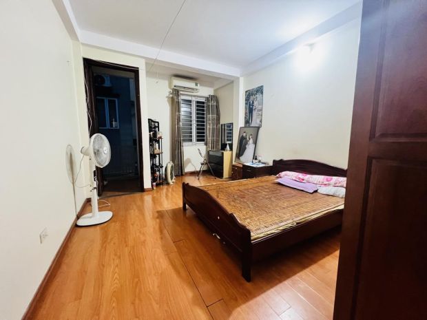 Bán nhà xuân đỉnh 43m2, 5 tầng, thang máy, ô tô vào nhà, 6823721