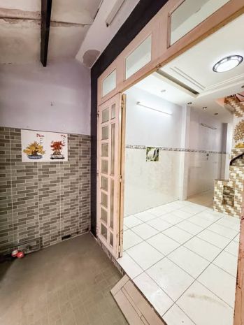 Nhà đường nguyễn đình chính quận phú nhuận phường 15. 6823759