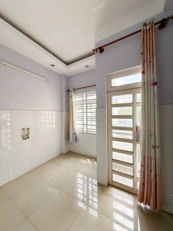 Nhà đường nguyễn đình chính quận phú nhuận phường 15. 6823761