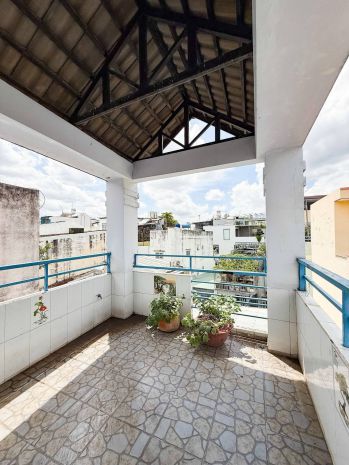 Nhà đường nguyễn đình chính quận phú nhuận phường 15. 6823762