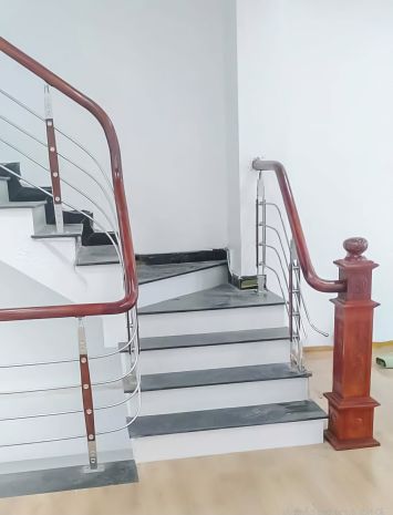 Cho thuê nhà kd, vp, nhà hàng, vỉa hè, 101m2- 4t, giảng 6823987