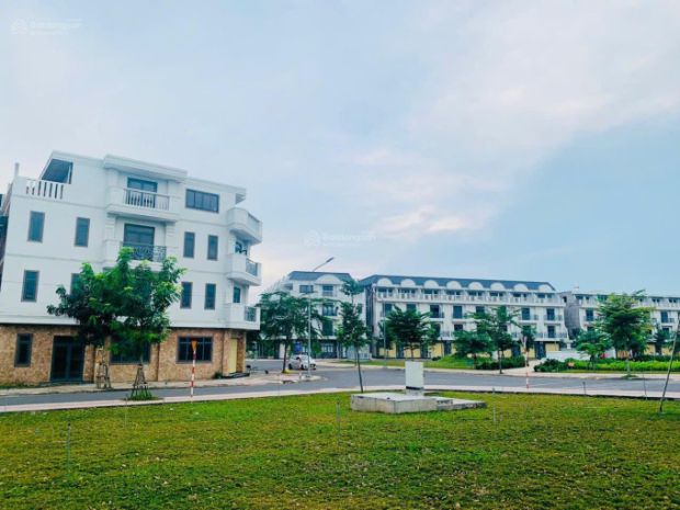 Cần bán nhanh nhà thô 1 trệt 3 lầu vị trí đẹp tại kdc bửu 6825341