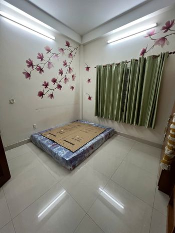 Nhà mới ở ngay hẻm xe hơi tô hiến thành, q10 - 5 tầng btct, 6825412