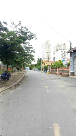Bán nhà mt đường 64 thảo điền quận 2 khu sang 6825511