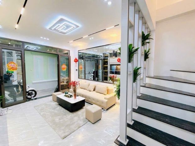Bán nhà tôn đức thắng mới kinh doanh thang máy 40m 6t 17 ty 6825595