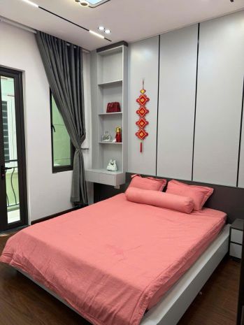 Bán nhà tôn đức thắng mới kinh doanh thang máy 40m 6t 17 ty 6825598