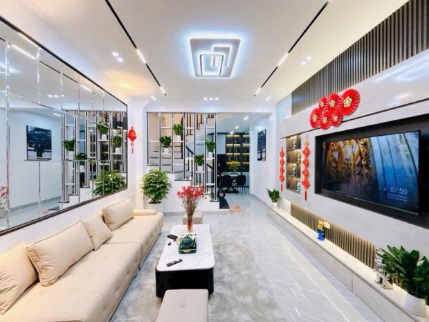 Bán nhà tôn đức thắng mới kinh doanh thang máy 40m 6t 17 ty 6825599