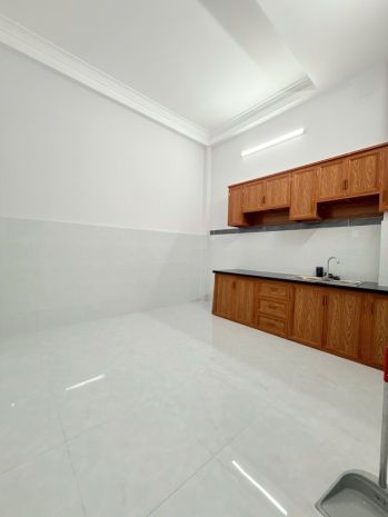 Nhà bán  khu chợ vải tân bình  hẻm xe tải  4 tầng 6825785