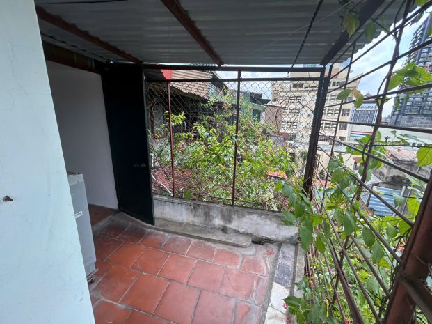 Cho thuê căn hộ tập thể tầng 5 huỳnh thúc kháng, 80m2, 3 6825880