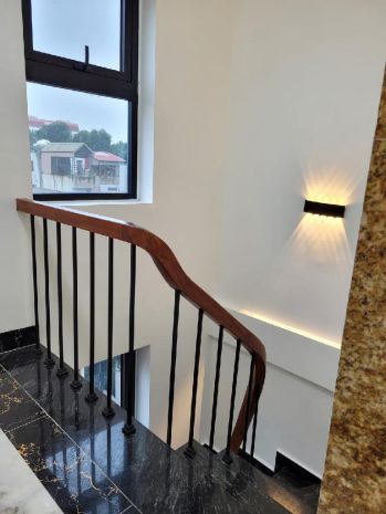 Cho thuê nhà đẹp, lạc long quân, thang máy, 101m2x 5t vỉa 6828947