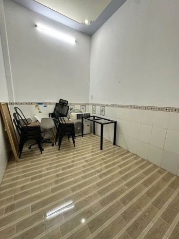 23. chủ gởi: cho thuê nhà trệt trục chính hẻm 388j - 388z 6830908