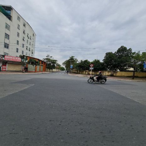 Lô đất 81m² mặt tiền rộng, trục chính khu đấu giá thuận 6831228