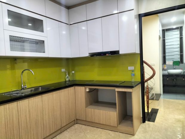Bán nhà mặt đường ql1a ngọc hồi - khu vực thanh trì.5 tầng 6832317