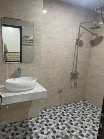 Cho thuê nhà 5 tầng vừa xây xong  kim chung, hoài đức , hà 6833752