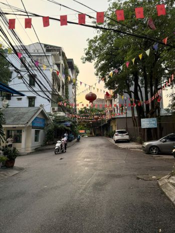 Bán nhà phố kẻ giàn 56m2, 3 tầng 3pn gần phố nhỉnh 8 tỷ 6833811