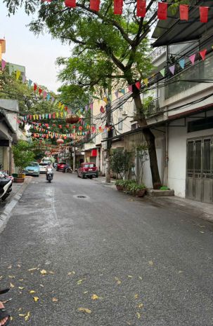 Bán nhà phố kẻ giàn 56m2, 3 tầng 3pn gần phố nhỉnh 8 tỷ 6833812