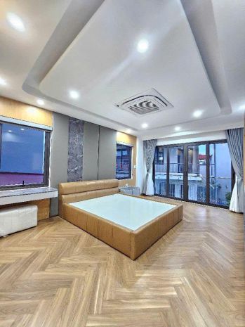 Đối diện aeon mall - lô góc - thang máy - gara ô tô - 55m 6834063