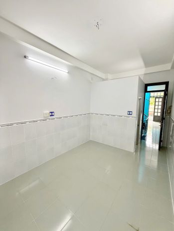 5.98tỷ hxh 484 nguyễn duy p.chánh hưng 6834495