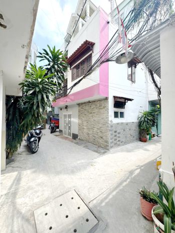 Căn góc 3 mặt tiền hẻm 157 dương bá trạc p. chánh hưng. giá 6834584
