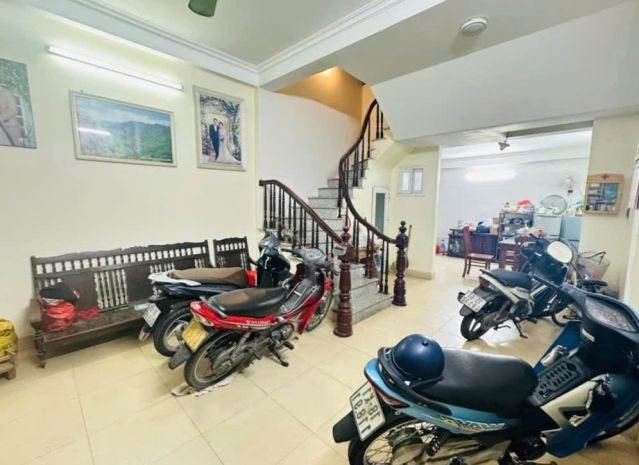 Hiếm  phố hồ tùng mậu, nhà dân xây chắc chắn, ô tô gần  5 6834673