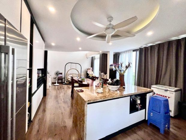 Bán nhà phân lô, nguyên hồng , ô tô tránh, vỉa hè- mt 5m - 6835260