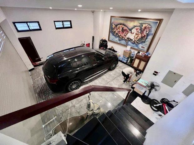 Bán nhà phân lô, nguyên hồng , ô tô tránh, vỉa hè- mt 5m - 6835262