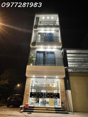 Nhà đẹp cạnh nhổn  vị trí vàng- thang máy 6835878